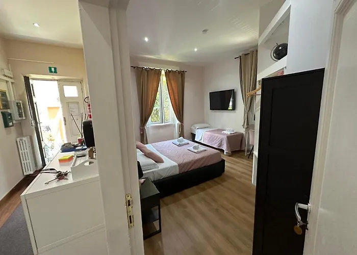 Vatican Garden House 4* Rome