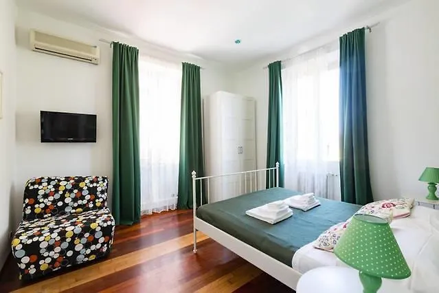 Vatican Garden House 4*